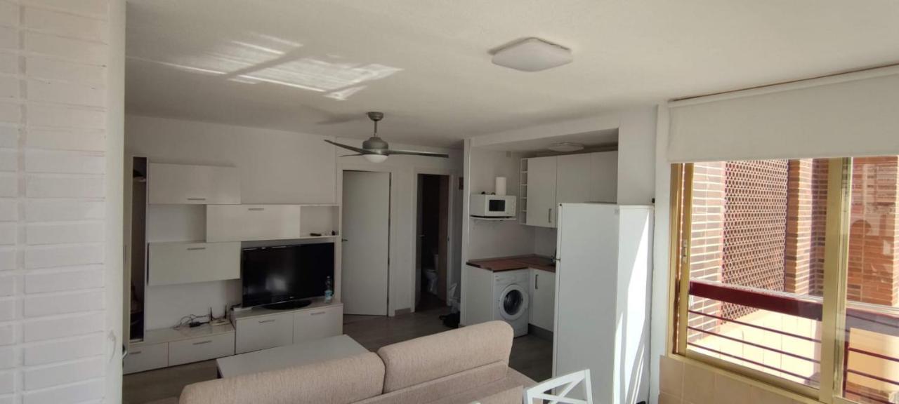 Precioso Apartamento Con Piscina Y Vistas Al Mar Mediterraneo. เบนิดอร์ม ภายนอก รูปภาพ